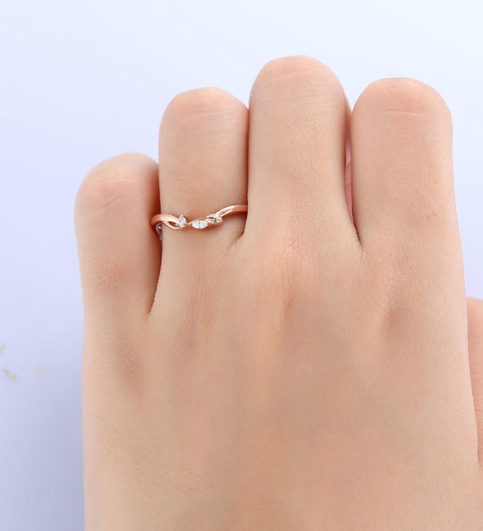 Unique Leaf Style Moissanite Ring Delicate Antique Bridal Ring - Esdomera