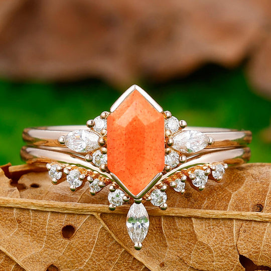 Vintage 1.1 Carat Long Hexagon Cut Sunstone Ring Set Unique Ring Set - Esdomera