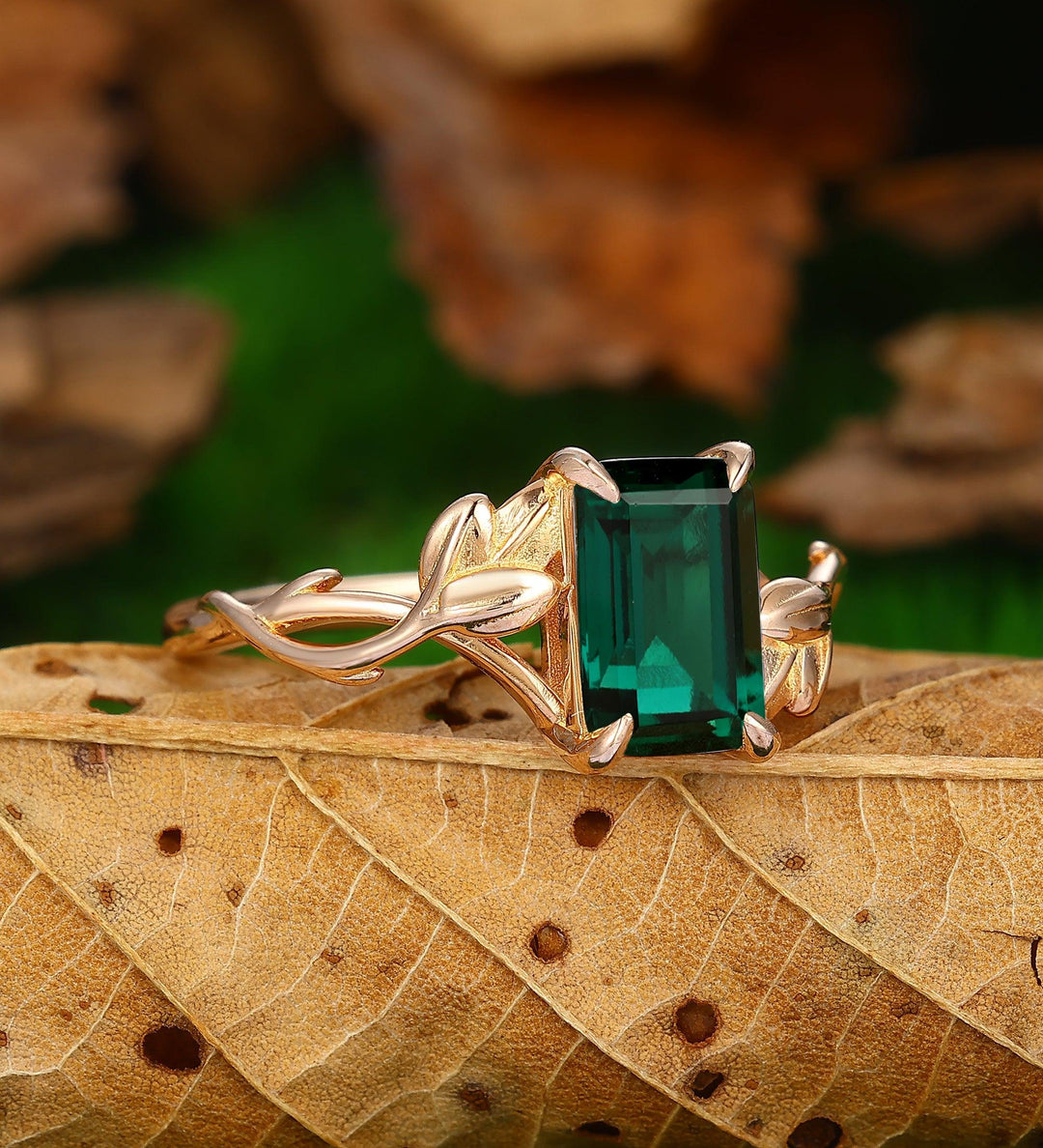 Vintage carat Emerald Cut 14k Soild Gold Emerald Unique