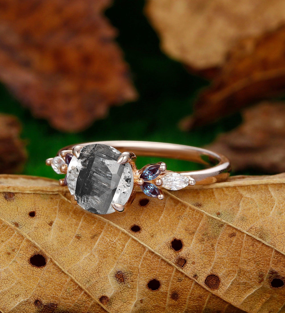 Vintage 2CT Round Shaped Herkimer Diamond 14k Rose Gold Alexandrite Wedding Ring - Esdomera