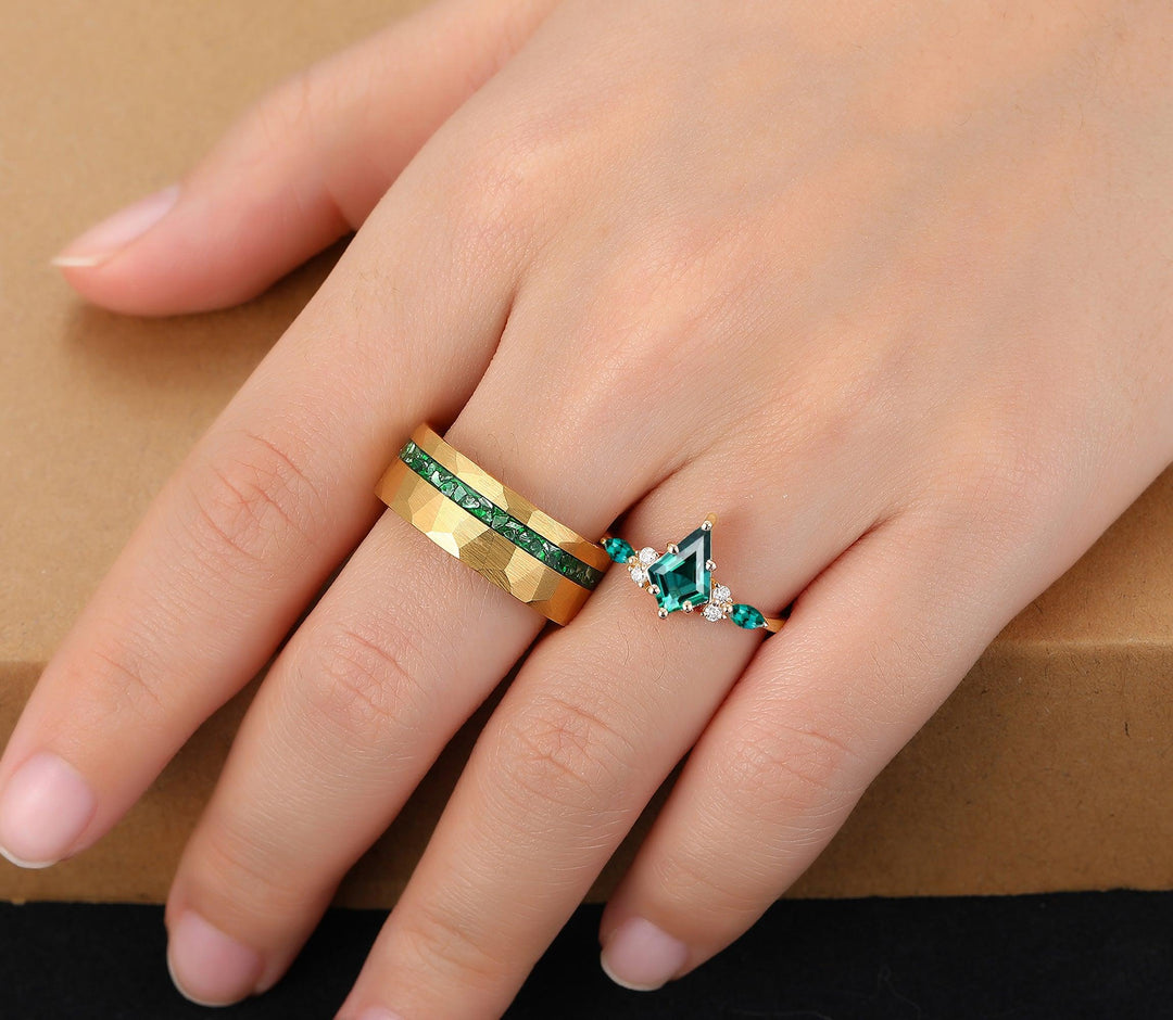 Vintage 8mm Emerald Tungsten Hammered- Brushed Flat Comfort Fit Gift for Him and Hers Yellow Gold Kite cut Couples Ring Set - Esdomera