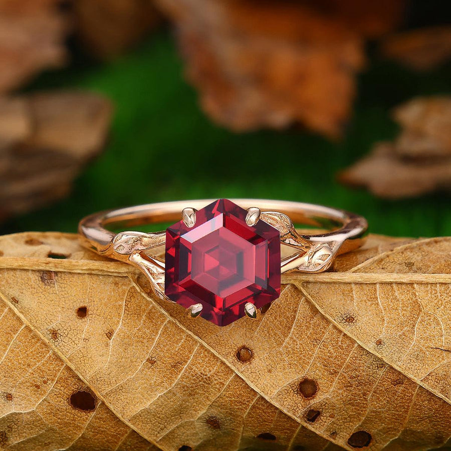 Vintage Leaf Design Art Deco 14k Gold Hexagon Cut Natural Red Garnet Enngagement Ring - Esdomera