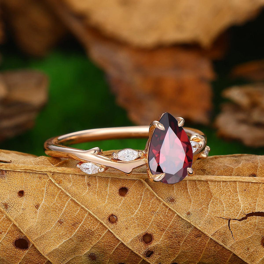 Vintage Leaf Vines 14k Solid Gold Pear Cut Natural Red Garnet Dianmond Ring - Esdomera