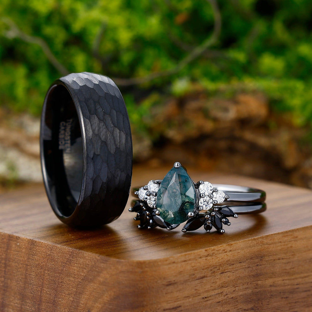 Vintage Pear Moss Agate & Black Hammered His and Hers Couples Ring Set - Esdomera