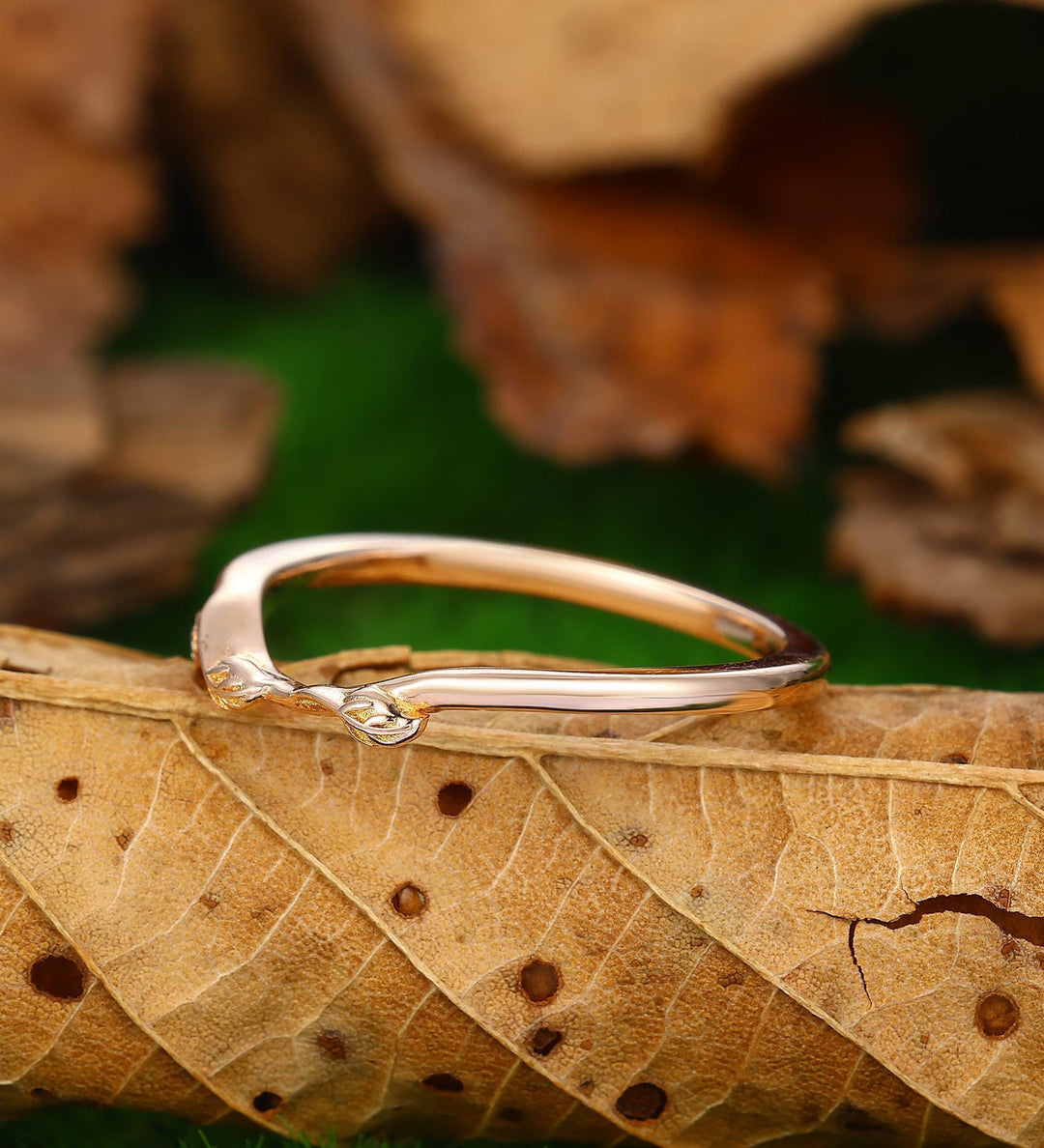 Wedding Ring Band Curved Shank Leaf Design - Esdomera