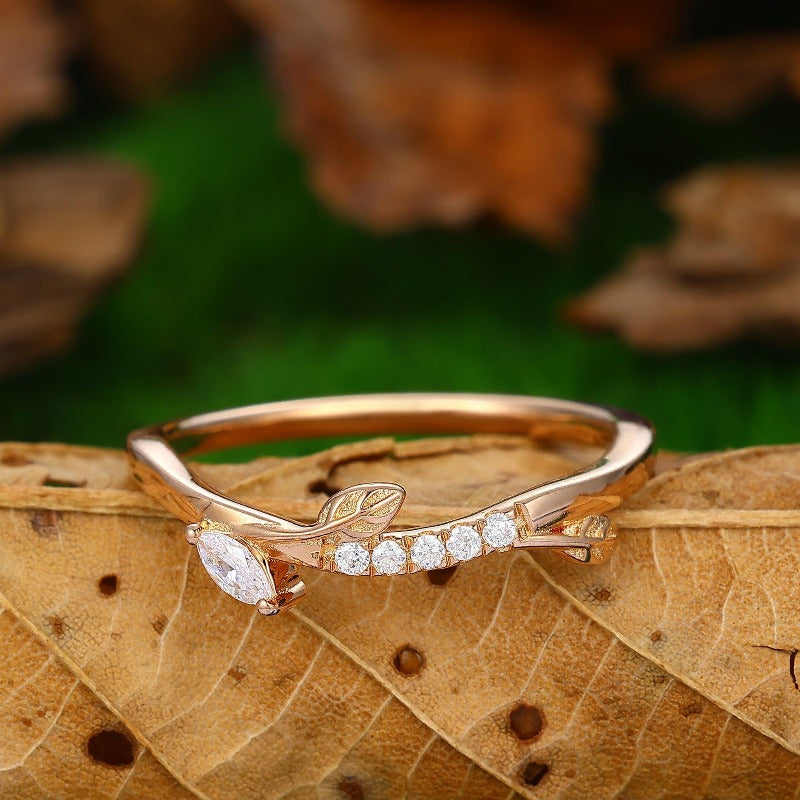Women Nature Inspired Leaf Design Wedding Band Rose Gold Ring - Esdomera