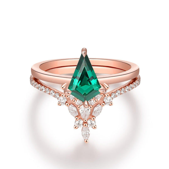 1.35CT Emerald Wedding Ring Set, Delicate Moissanite Wedding Band, 14k Gold Special Design Matching Ring - Esdomera