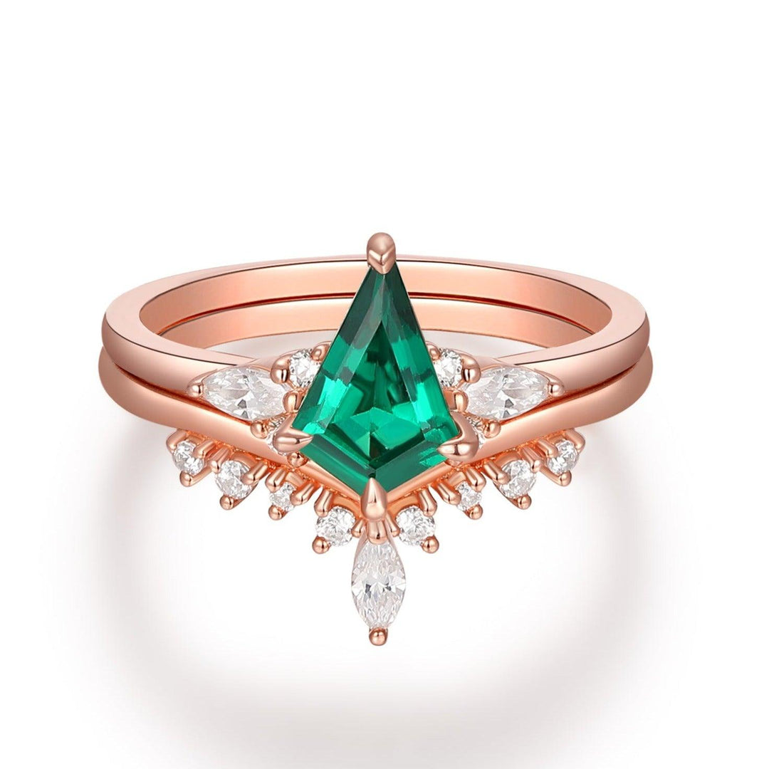 1.35CT Kite Shape Emerald Wedding Ring Set, Moissanite Matching Ring, Vintage Matching Band, 14K Soild Gold Bridal Promise Ring - Esdomera