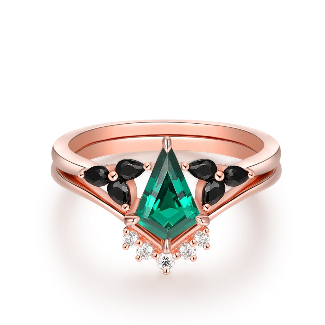 Kite Shaped Emerald Wedding Natural Black Spinel Ring Set