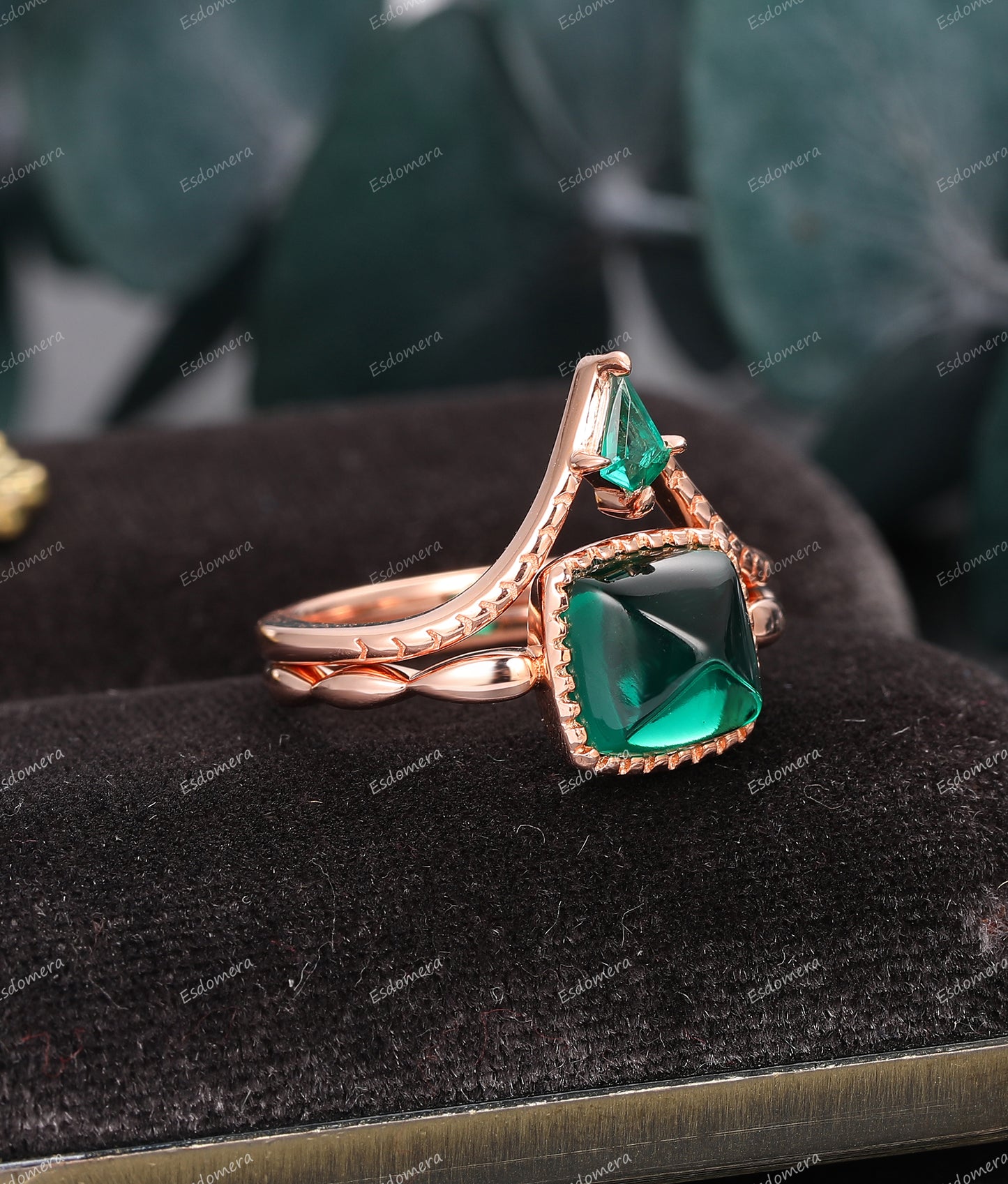 Vintage Cushion Sugar Load Cut Emerald Engagement Ring, 14k Rose Gold Emerald Stacking Band, May Birthstone Ring Set For Women