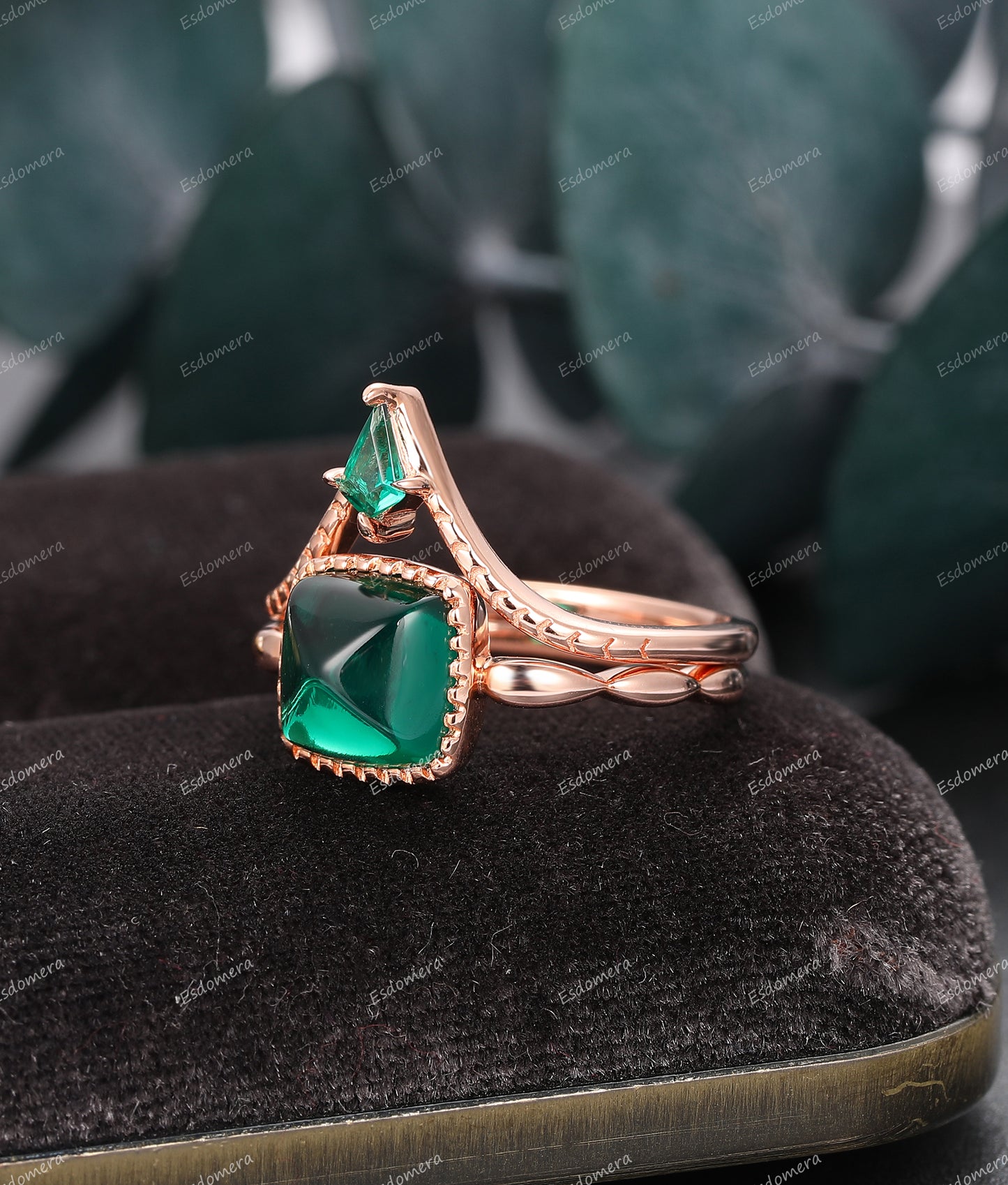 Vintage Cushion Sugar Load Cut Emerald Engagement Ring, 14k Rose Gold Emerald Stacking Band, May Birthstone Ring Set For Women
