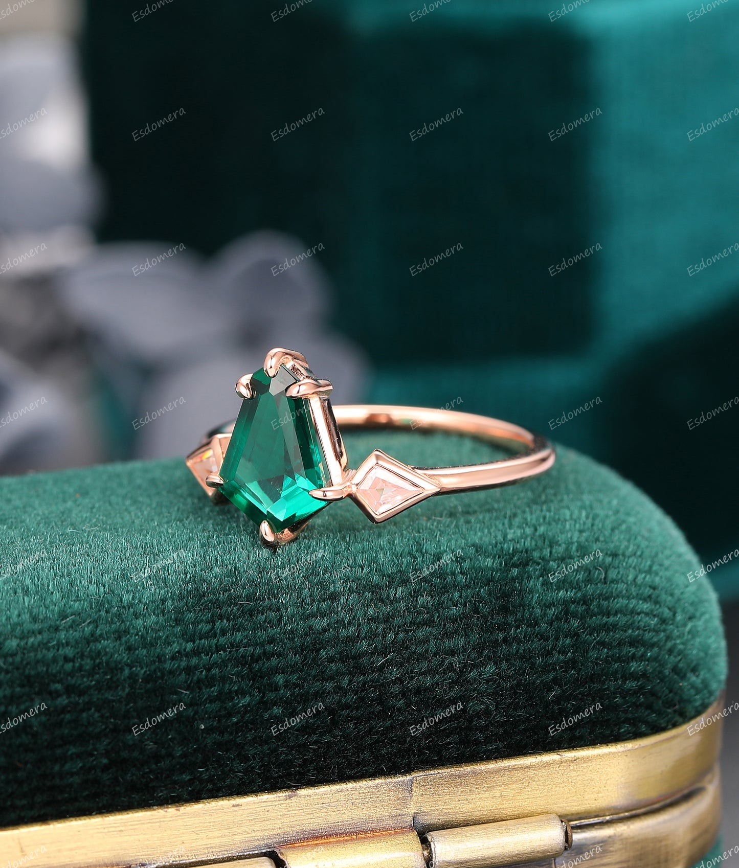 2.10CT Pointed Shield Shaped 7x10mm Emerald Engagement Ring, Kite Shape Moissanite Accent Ring, Soild 14K  Gold Ring For Women