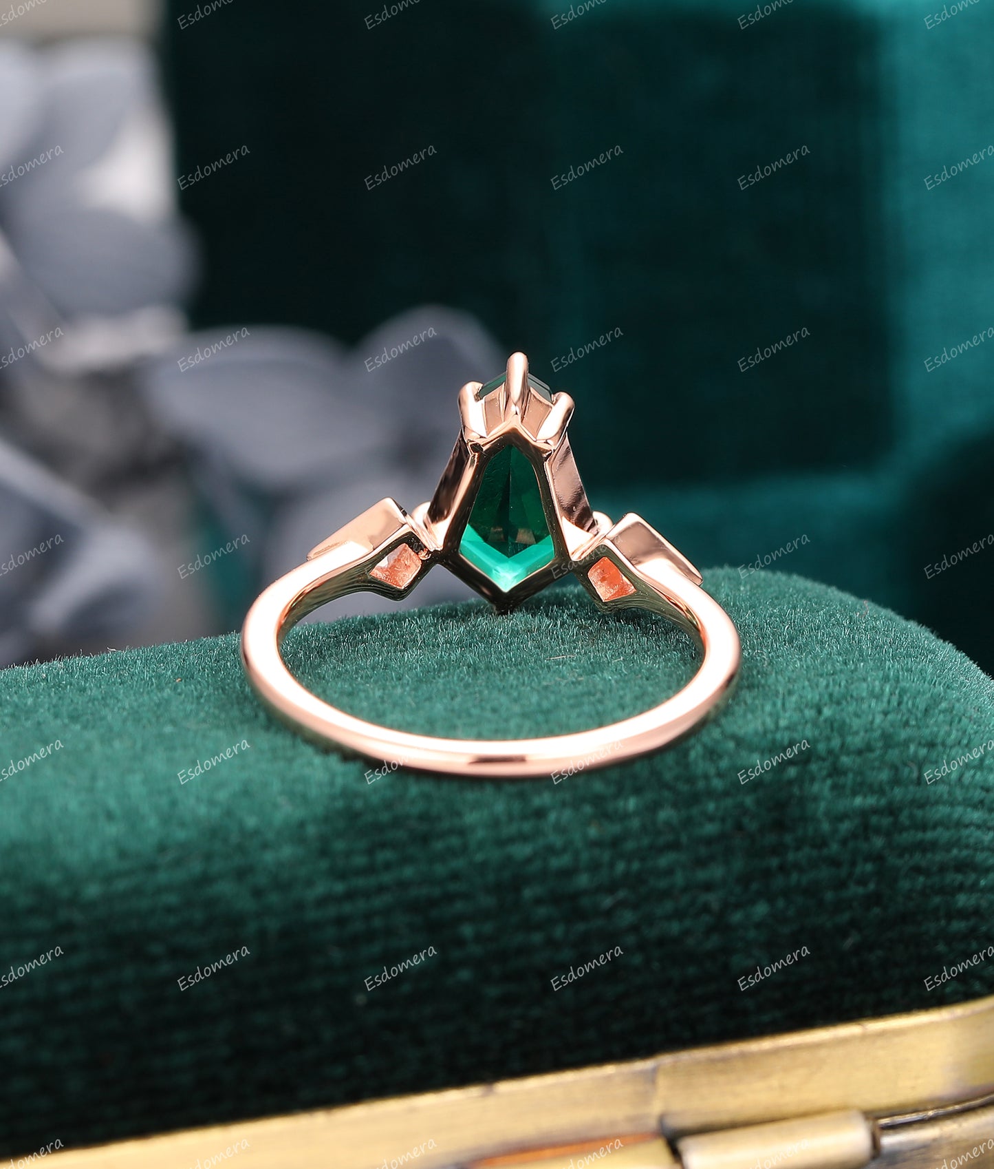 2.10CT Pointed Shield Shaped 7x10mm Emerald Engagement Ring, Kite Shape Moissanite Accent Ring, Soild 14K  Gold Ring For Women