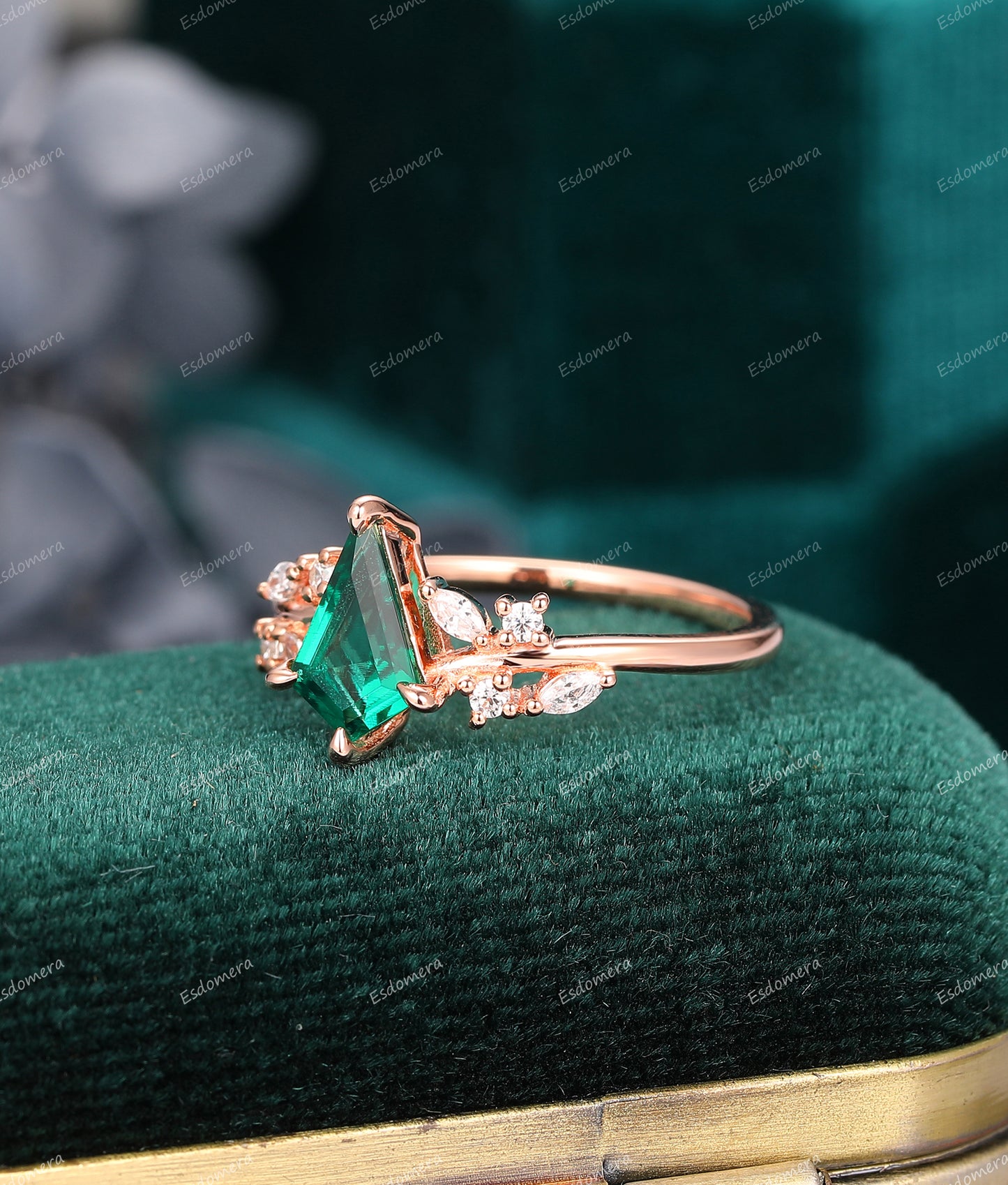 Vintage Unique Kite Shape 6x9mm Emerald Engagement Ring, Moissanite Cluster Ring,14k Solid Gold Anniversary Gift Ring