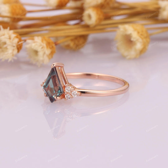 Classic Kite Cut Alexandrite Engagement Ring For Her, Moissanite Cluster June Birthstone Ring, 14k Rose Gold Anniversary Ring For Women - Esdomera