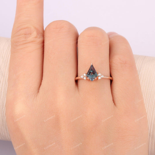 Classic Kite Cut Alexandrite Engagement Ring For Her, Moissanite Cluster June Birthstone Ring, 14k Rose Gold Anniversary Ring For Women - Esdomera