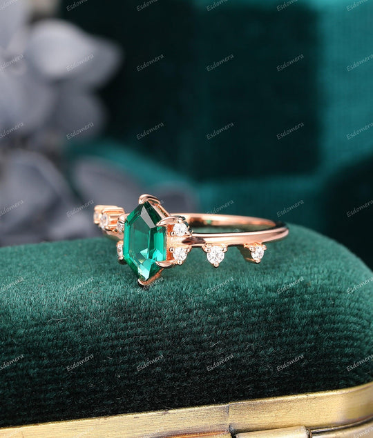 Hexagon Cut Emerald Engagement Ring Art Deco Soild 14k Gold Wedding Ring - Esdomera