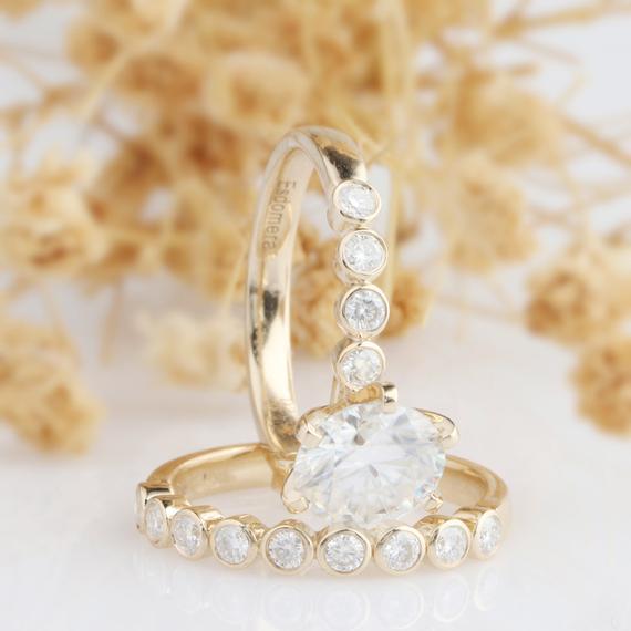 Vintage Round Cut 2 CT Brilliant Moissanite Ring, Bezel Set Engagement Ring, Bridal Set For Women