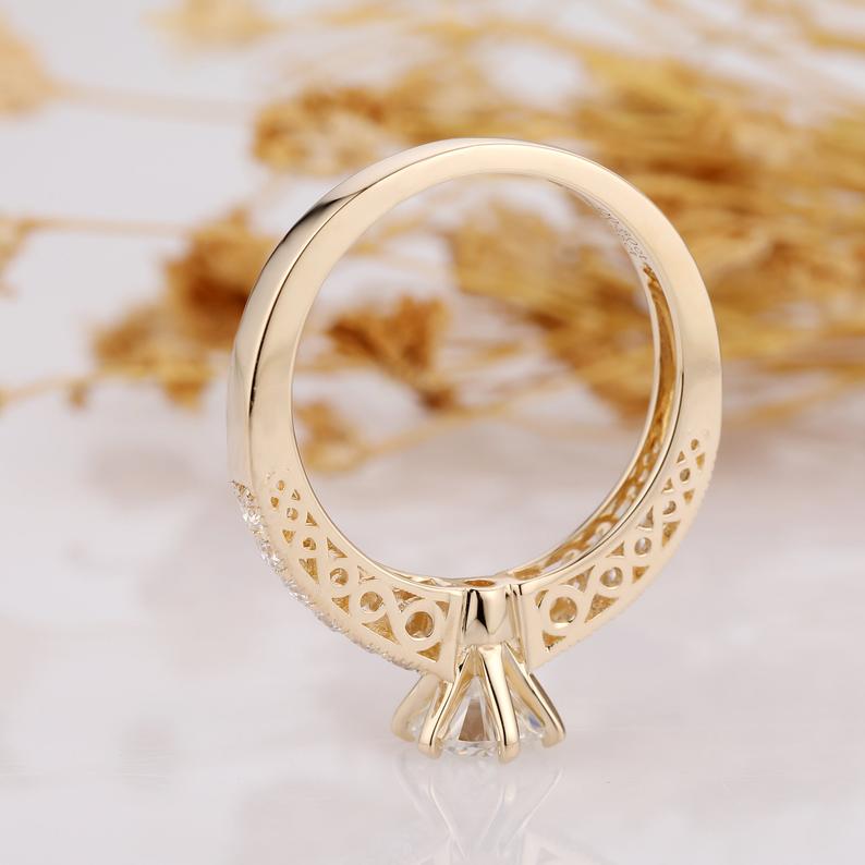 Round Cut 0.8ct Moissanite Vintage Filigree Ring, 14k Yellow Gold Engagement Ring