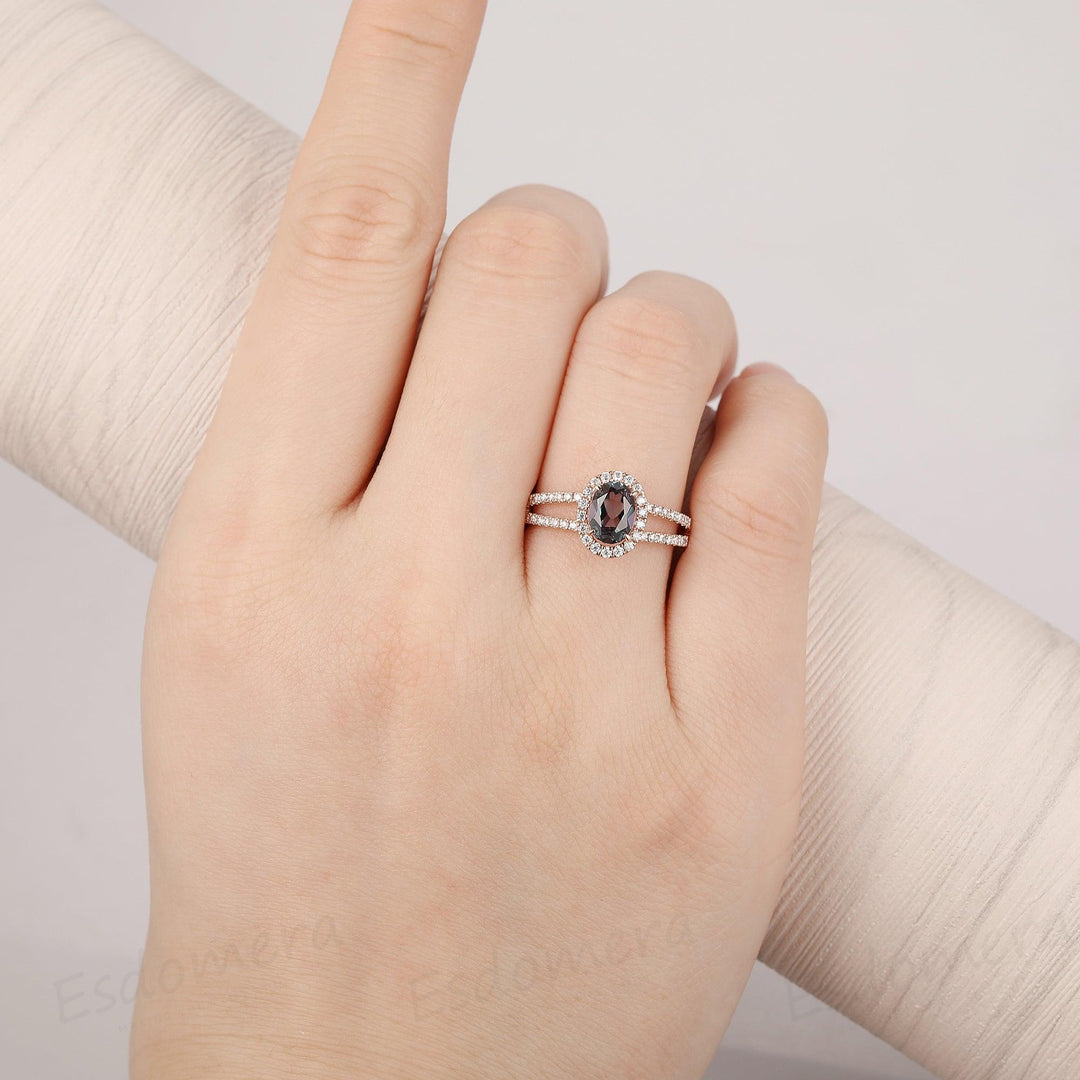 Oval Cut 5x7mm Alexandrite Ring, Halo Design Ring, 14k Rose Gold Ring - Esdomera