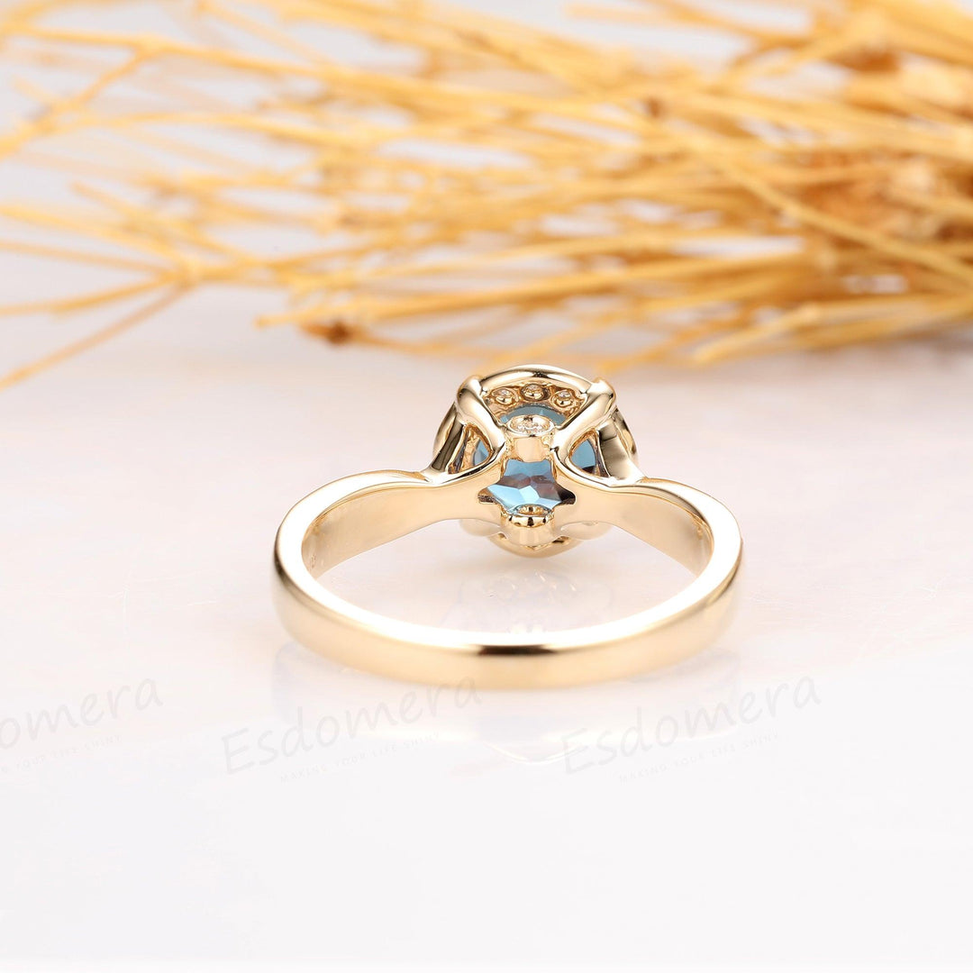 Round Cut 1ct Alexandrite Ring, Vintage Rose Style 14k Yellow Gold Engagement Ring - Esdomera