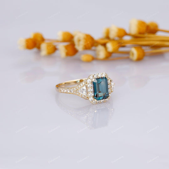 Vintage Art Deco Emerald Cut 2CT Alexandrite Engagement Ring, Simulated Diamonds Halo Ring - Esdomera