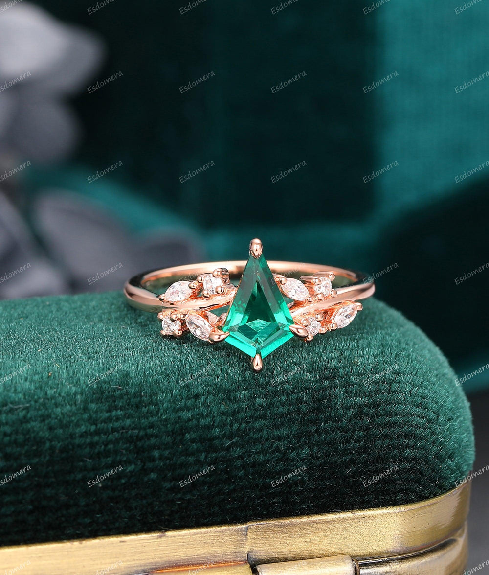 Vintage Unique Kite Shape 6x9mm Emerald Engagement Ring, Moissanite Cluster Ring,14k Solid Gold Anniversary Gift Ring - Esdomera